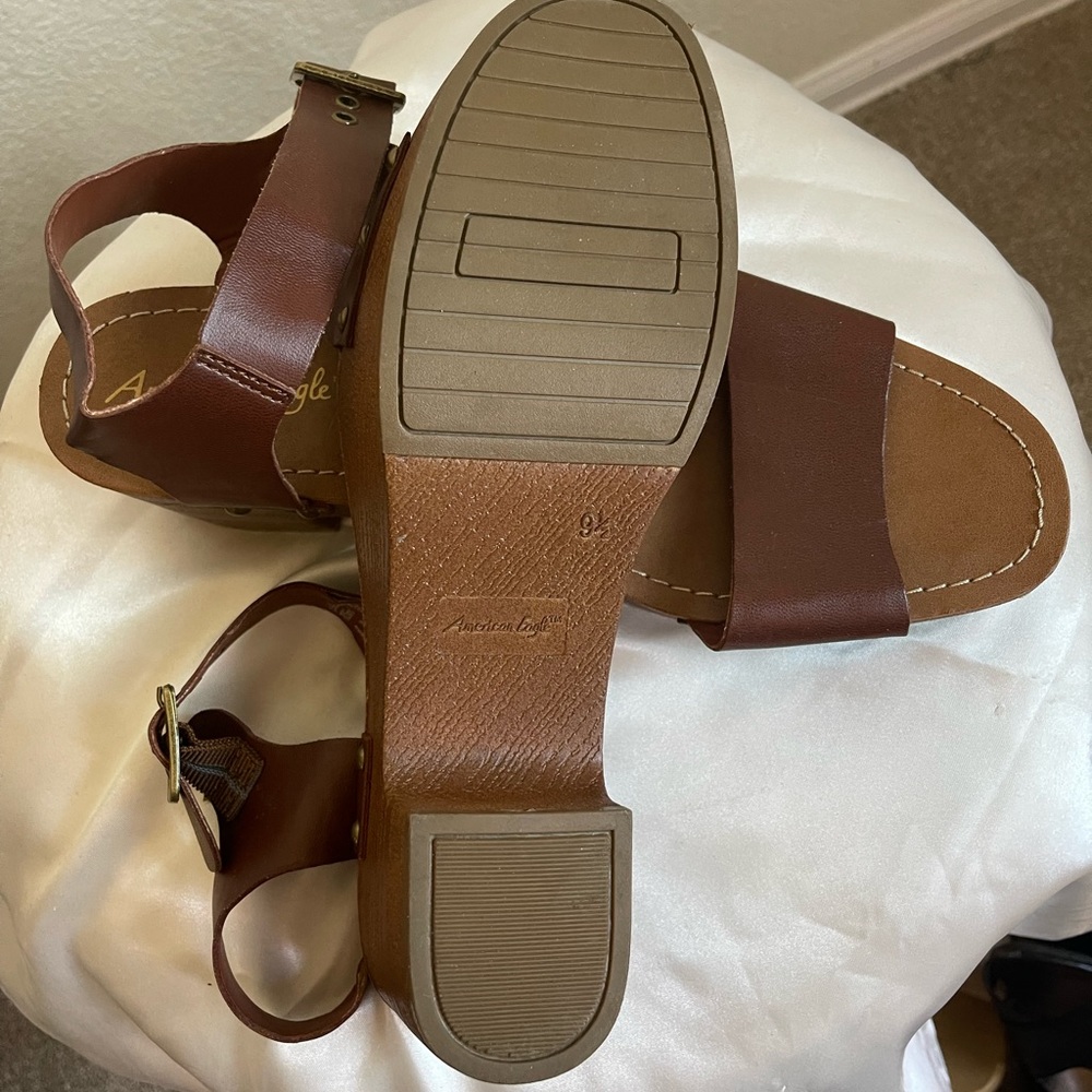 American Eagle Payless NWOT size 9.5 brown sandals - Picture 7 of 8